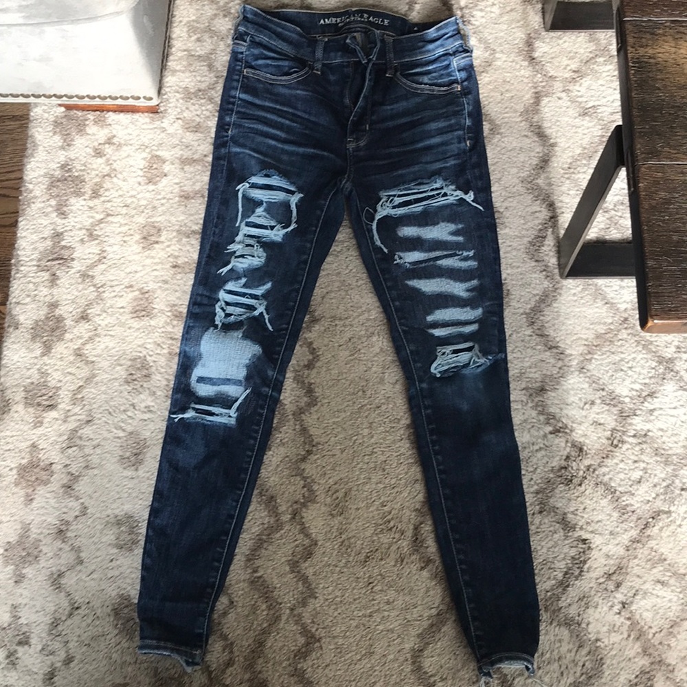 American eagle dark blue jeans